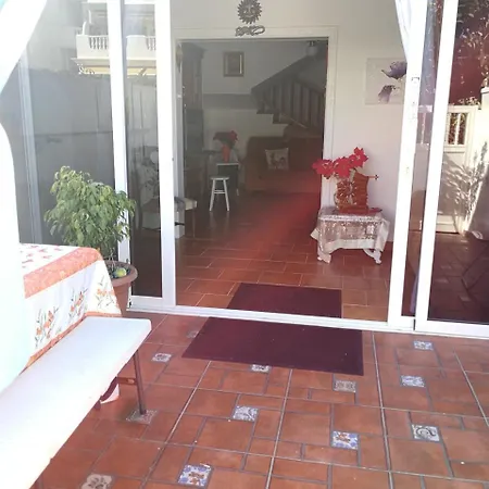 Holiday Calle Del Cardon