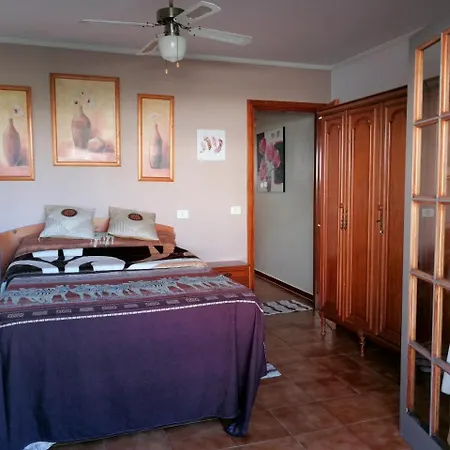 Holiday home Holiday Calle Del Cardon